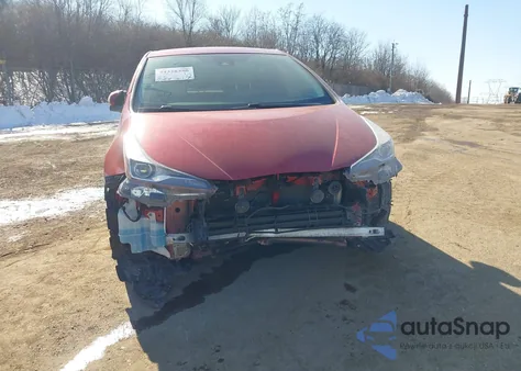 2021 Toyota Prius L Eco z USA, uszkodzony, nr VIN JTDKAMFU6M3147869